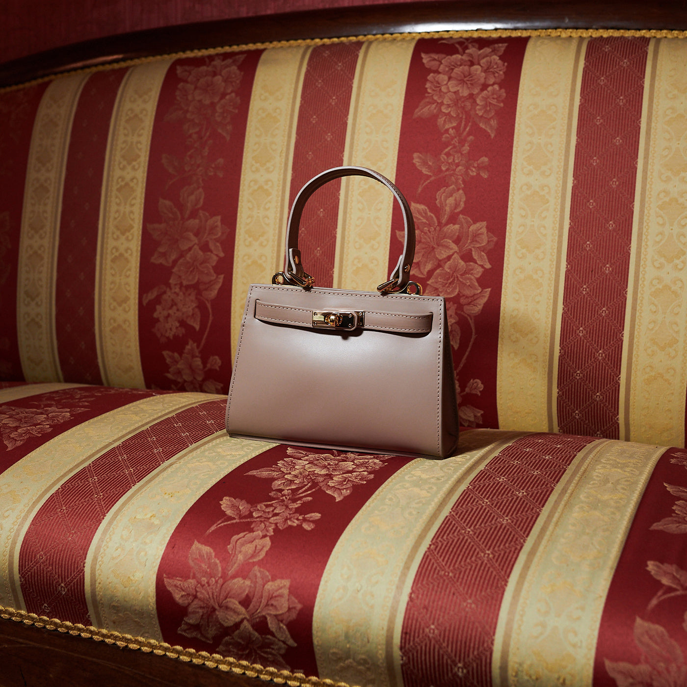 Borsa a spalla da donna in vera pelle con tracolla regolabile mod. DAISY