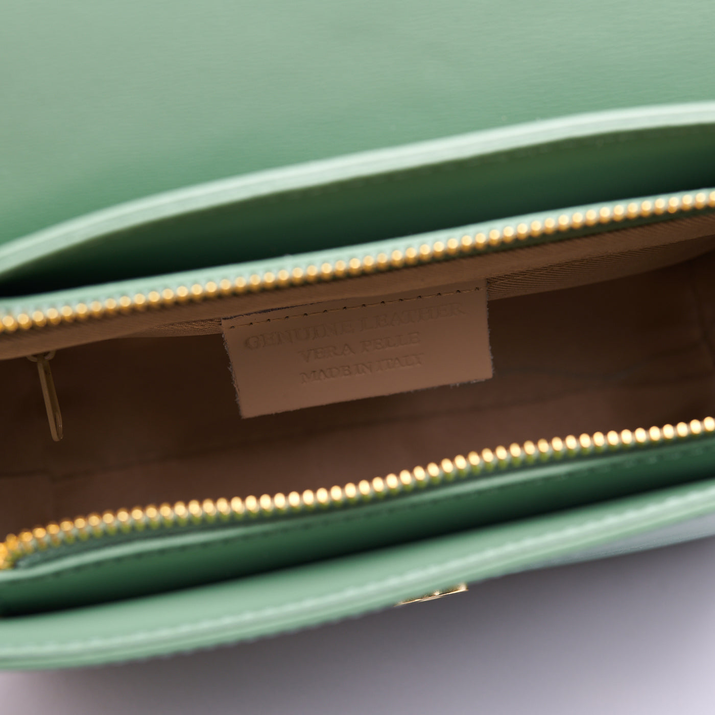 Borsa a spalla da Donna in vera Pelle con tracolla regolabile Mod. LUISA